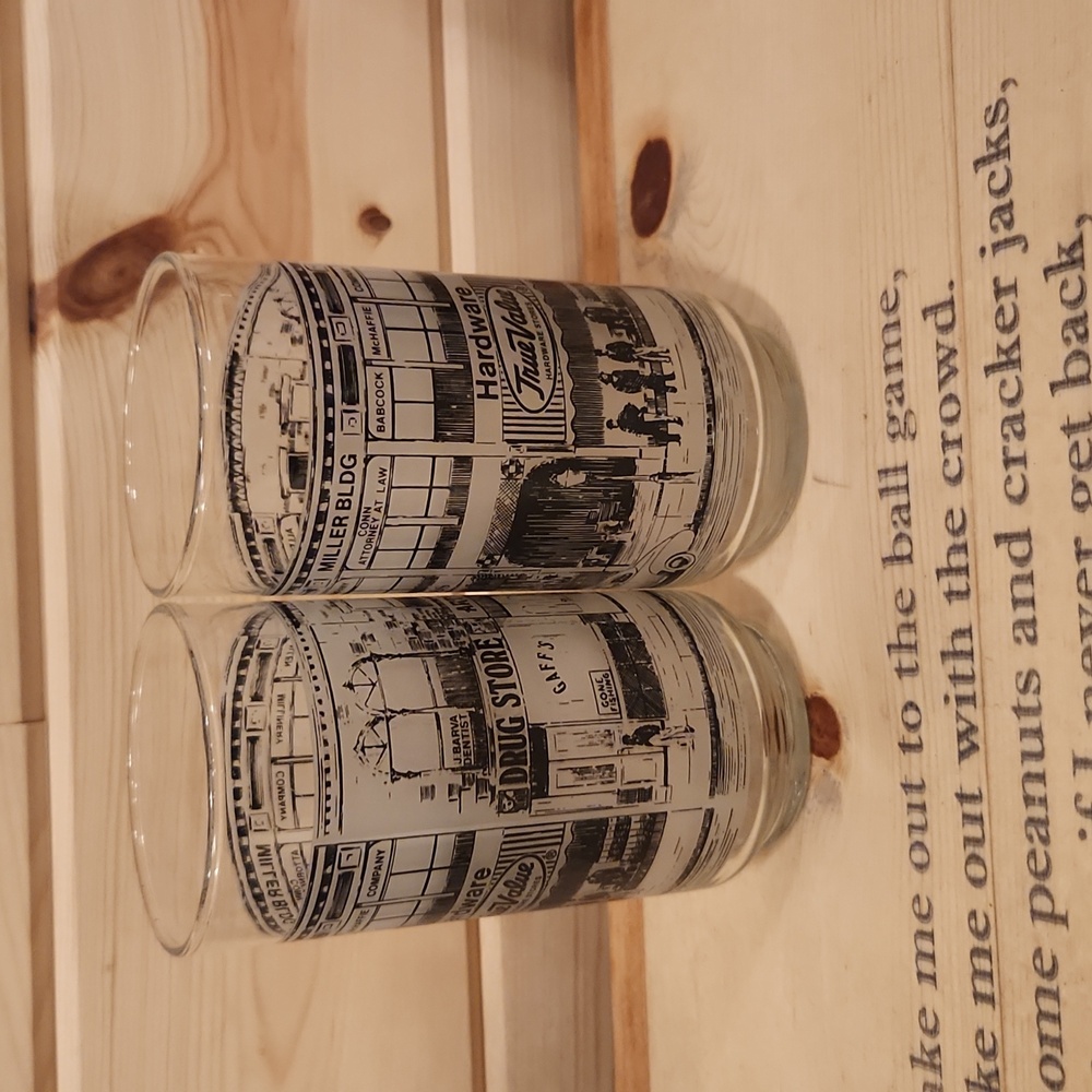 Vintage True Value Hardware Drink Pint Glasses